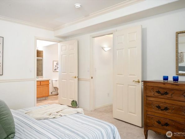 9206 NE 126th Place, Kirkland WA 98034