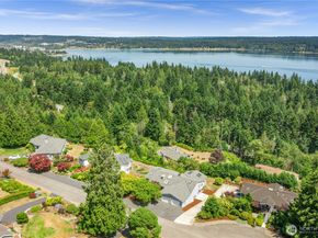 7306 Lone Eagle Place NW, Bremerton WA 98312