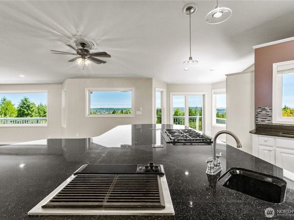 7306 Lone Eagle Place NW, Bremerton WA 98312