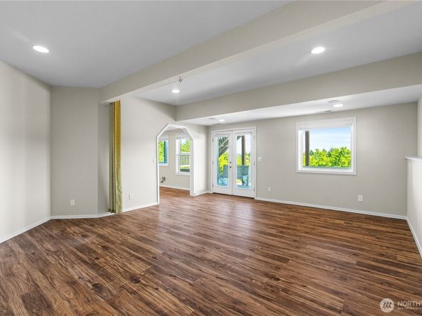 7306 Lone Eagle Place NW, Bremerton WA 98312