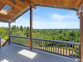 7306 Lone Eagle Place NW, Bremerton WA 98312