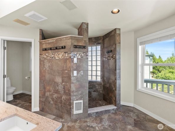 7306 Lone Eagle Place NW, Bremerton WA 98312