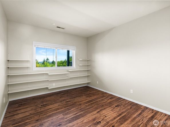 7306 Lone Eagle Place NW, Bremerton WA 98312