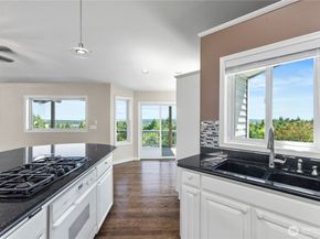 7306 Lone Eagle Place NW, Bremerton WA 98312