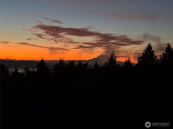 7306 Lone Eagle Place NW, Bremerton WA 98312