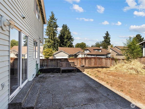 1212 SW 349th Street, Federal Way WA 98023