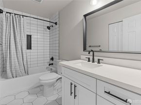 1212 SW 349th Street, Federal Way WA 98023