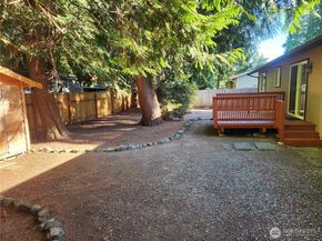 8040 NE Seawind Avenue, Poulsbo WA 98370