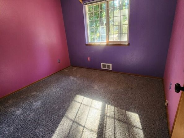 8040 NE Seawind Avenue, Poulsbo WA 98370