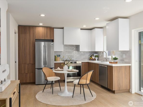 2347 NE 127 Street, Seattle WA 98125