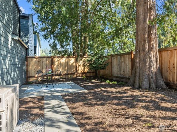 2347 NE 127 Street, Seattle WA 98125