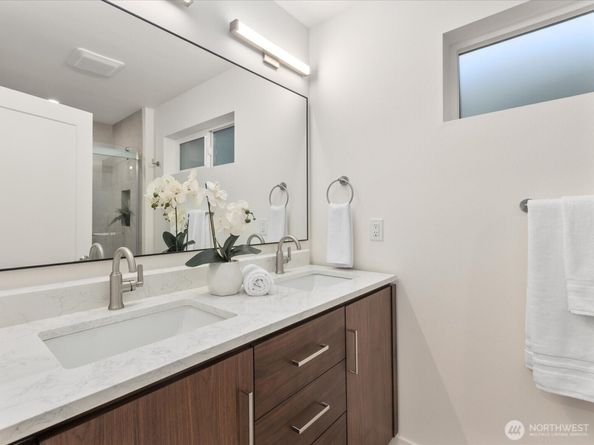 2347 NE 127 Street, Seattle WA 98125
