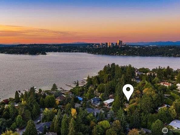 2024 80th Street SE, Mercer Island WA 98040