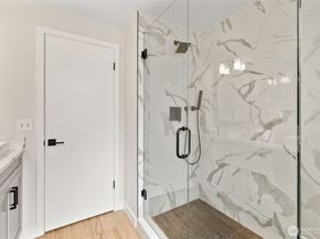 20418 NE 41st Street, Sammamish WA 98074