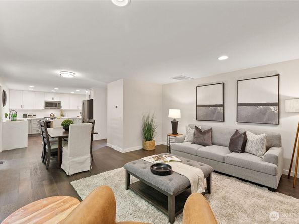 20418 NE 41st Street, Sammamish WA 98074