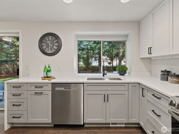 20418 NE 41st Street, Sammamish WA 98074