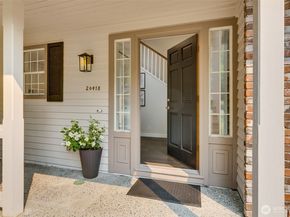 20418 NE 41st Street, Sammamish WA 98074