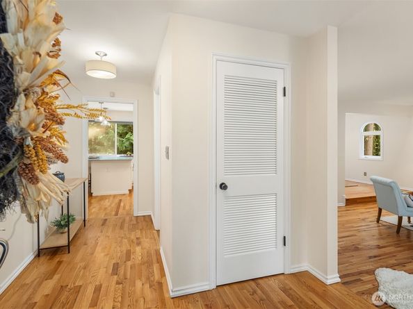 14523 NE 169th Street, Woodinville WA 98072
