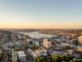 583 Battery Street 2504N, Seattle WA 98121