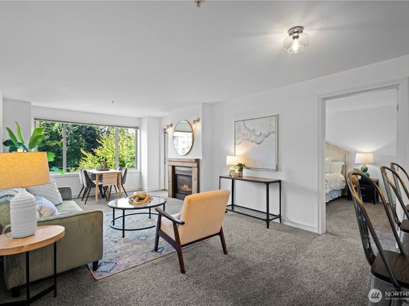 3121 W Government Way 302, Seattle WA 98199