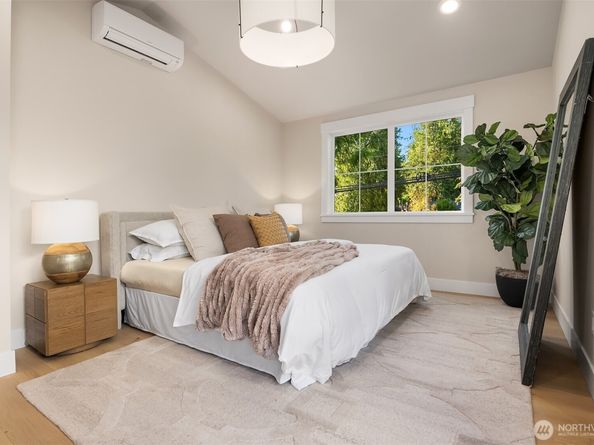 10505 NE 112th Street, Kirkland WA 98033