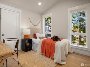 10505 NE 112th Street, Kirkland WA 98033