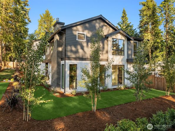 10505 NE 112th Street, Kirkland WA 98033