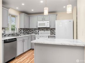 12632 SE 211th Court, Kent WA 98031