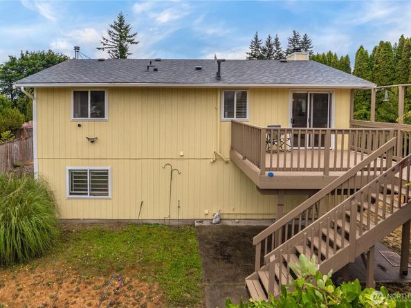 12632 SE 211th Court, Kent WA 98031