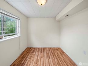 12632 SE 211th Court, Kent WA 98031
