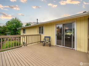 12632 SE 211th Court, Kent WA 98031