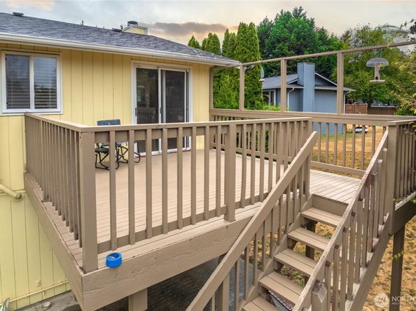12632 SE 211th Court, Kent WA 98031