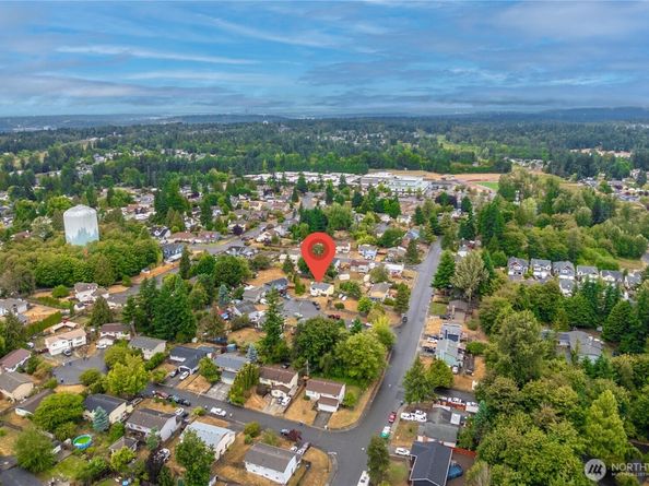 12632 SE 211th Court, Kent WA 98031