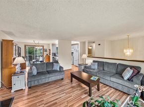 12632 SE 211th Court, Kent WA 98031