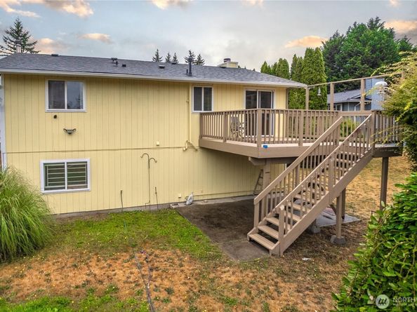 12632 SE 211th Court, Kent WA 98031