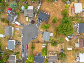 12632 SE 211th Court, Kent WA 98031