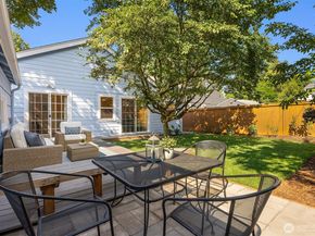 7054 38th Avenue NE, Seattle WA 98115