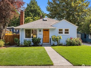 7054 38th Avenue NE