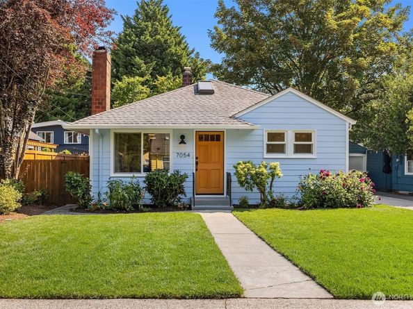 7054 38th Avenue NE, Seattle WA 98115