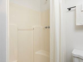 7054 38th Avenue NE, Seattle WA 98115