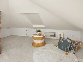 7054 38th Avenue NE, Seattle WA 98115