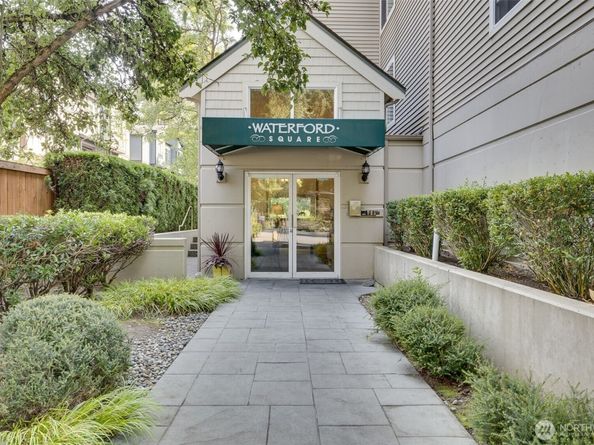 6831 NE 170th Street 103, Kenmore WA 98028
