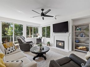 6831 NE 170th Street 103, Kenmore WA 98028