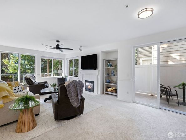 6831 NE 170th Street 103, Kenmore WA 98028