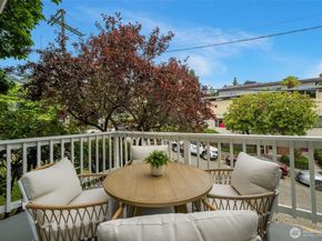 1222 6th Avenue N, Seattle WA 98109