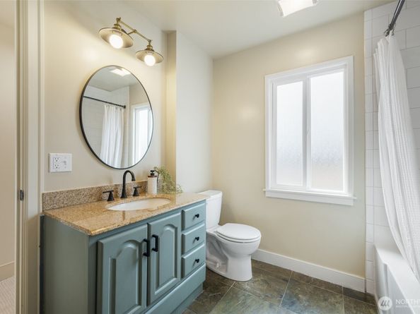 1222 6th Avenue N, Seattle WA 98109