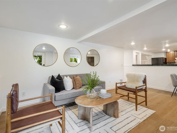 1222 6th Avenue N, Seattle WA 98109