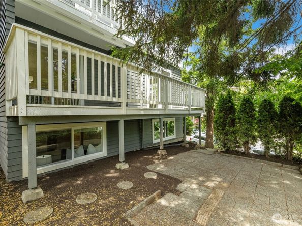 1222 6th Avenue N, Seattle WA 98109