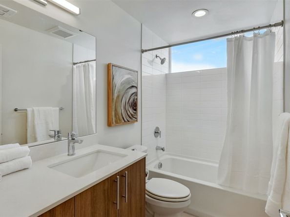 2828 S Walden Street, Seattle WA 98144