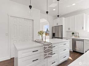 16239 114th Avenue SE, Renton WA 98055